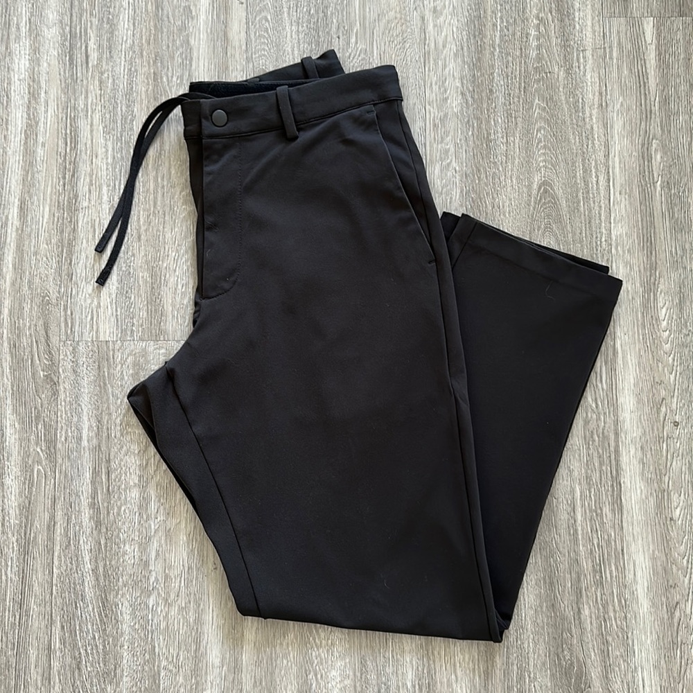 Uniqlo Men’s Tech Slim Fit Commuter Pants | Size 30